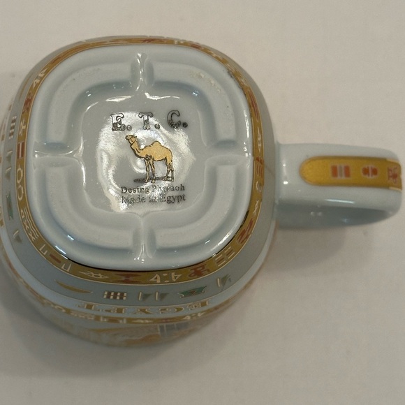 ETC Desing Pharaoh Coffee Mug White and Gold Made in Egypt - Picture 5 of 5